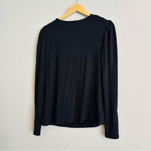 t tahari black long sleeves draped top Size medium - Picture 3 of 8